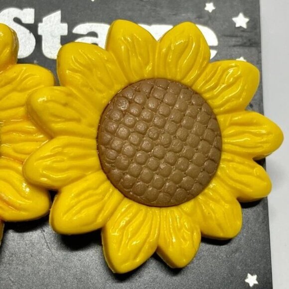 On Stage Sunflower Earrings Women's Pierced Ears Fashion Stud Post Jewelry NWT - Picture 5 of 7